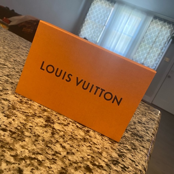 LOUIS VUITTON - Authentic Box - Picture 4 of 11